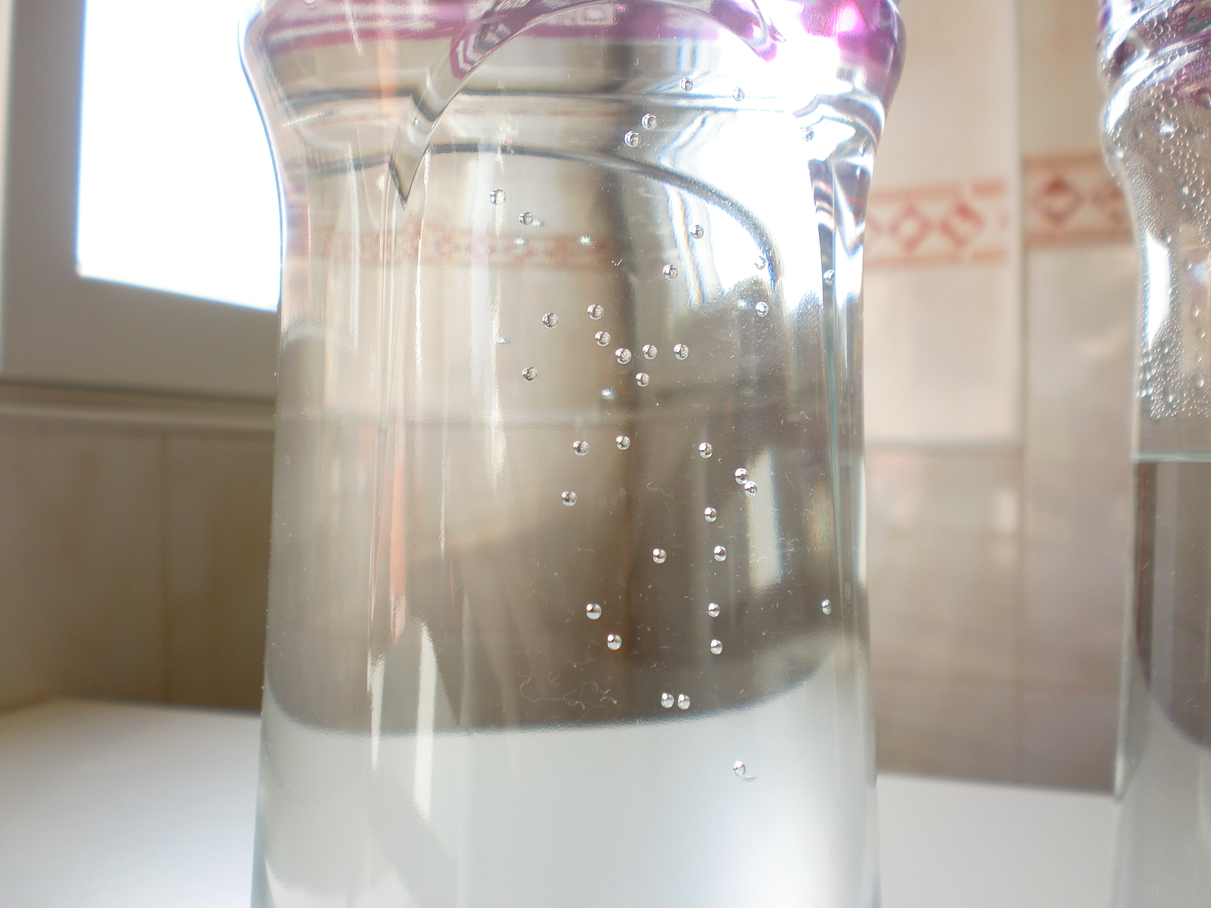 garrafa com bolhas magnéticas_4